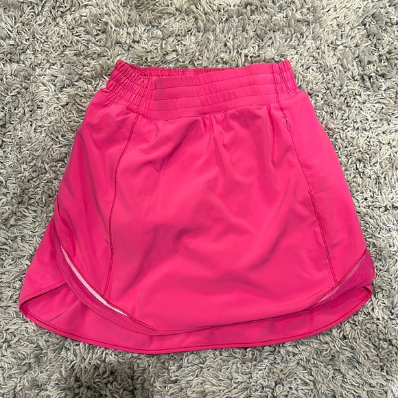 lululemon athletica Dresses & Skirts - Lulu hotty hot skirt
